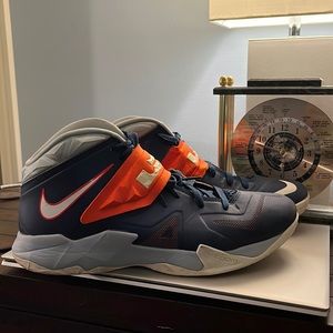 Lebron Nike Zoom Soldier 7